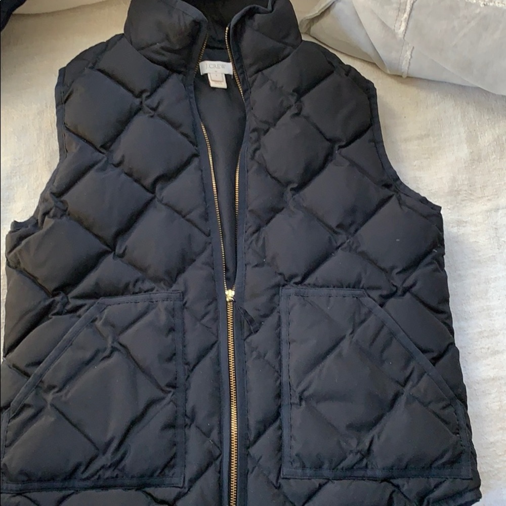 J crew black puffer vest